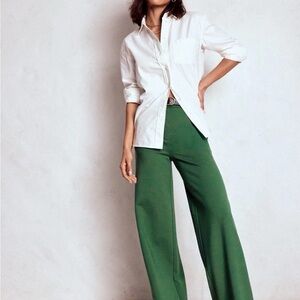 Boden Kelly Green Wide-Leg Pants, pink detail. Size 8, cotton twill